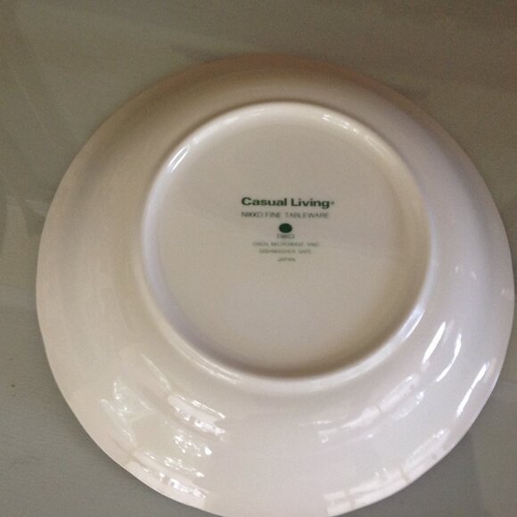 Set of 4 Nikko discontinued Casual Living Green Ivy ,Brown Berries Cereal Bowls - Picture 4 of 4